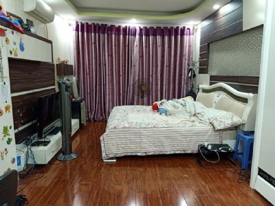 Chủ đang rất cần tiền cần bán nhà Hoàng Văn Thái giá 3.9 tỉ