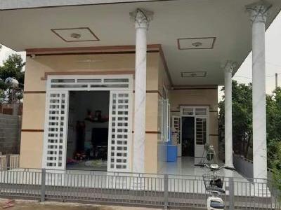 cần bán nhà và đất cách ngã năm đoàn thị điểm 500m gần trường cấp 1va trường mầm non.chợ.bênh viện