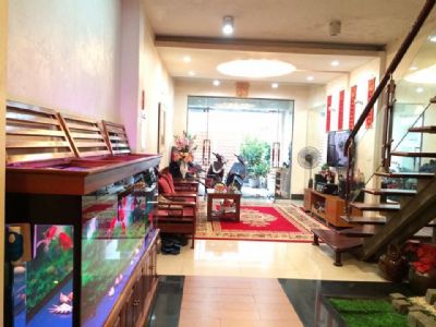 Chính chủ cho thuê nhà tại Vương Thừa Vũ - Hoàng Văn Thái Ô tô đỗ cách nhà 5m 70m đất, sân rộng 16m