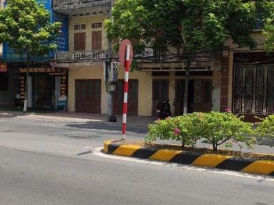Cần cho thuê căn nhà mặt đường số 127 hoàng văn thái diện tích 63m2 mặt tiền 5m