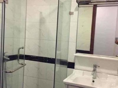 MỘT CĂN PHÒNG SIÊU ĐẸP NGAY TRUNG TÂM QUÂN BA ĐÌNH.