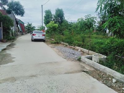 Bán 600m2 đất ở, (thực tế ~800m2 gồm bụi cây, ao bèo) giá 880 triệu, sau nhà văn hóa Bình Nam, TB