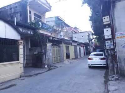Bán ngôi nhà 2 tầng ngay nga tư phú sơn rẽ vào 20m.