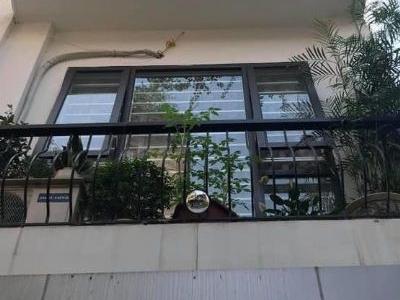 Bán nhà mới Minh Khai dt 55m xây 4 tầng, ngõ xe ba gác, cách phố 20m giá 2,8 tỷ.