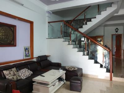 Do chuyển cồng tác vào Phú Quốc gia đình cần chuyển nhượng lại Nhà mới xây sau ủy ban xã Ninh Tiến