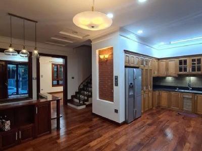 BÁN NHÀ ĐẠI TỪ 34M2,5 TẦNG, 3 NGỦ, KINH DOANH THUẬN TIỆN, NHỈNH 2,4 TỶ