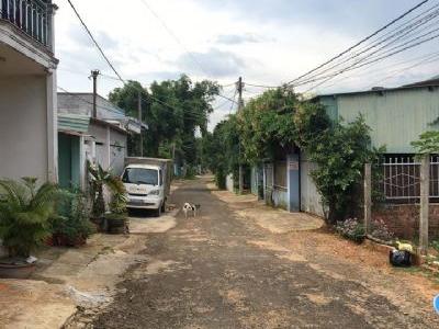 Đất Huyền Trân Công Chúa B Diện tích : 10 x 25 ( 83m2 thổ cư ) Hướng : Tây đường rộng 10m
