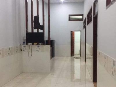 Cần bán gấp căn nhà đẹp Nhà 6,7×41× full tc. 3phòng ngủ. 1 phòng bếp. 1phòng khách. Có Sân để ôtô