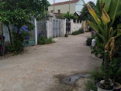 Chủ cần ra nhanh nhà hẻm Trần Văn Trà. Phường Trương Quang Trọng.