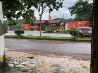 Người nhà cần bán nhanh lô đất đối diện công an tỉnh để đáo hạn ngân hàng . DT5x40 thổ cư 100m2
