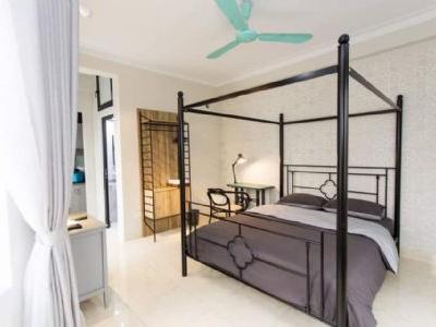 Hiện mình chỉ còn trống 5 phòng trong tổng số 20 phòng tại ccmn cao cấp tại NGỌC THUỴ - LONG BIÊN