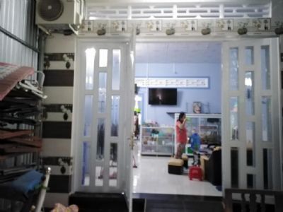 Bán nhà cấp 4 đường 856 5x40m ; Đất thổ 117,5m2 còn lại CLN. Hướng: Tây Bắc