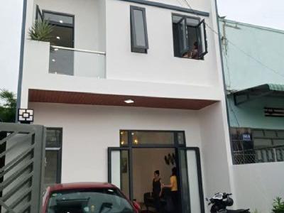 Bán nhà lầu đẹp Phú Lợi cách Huỳnh Văn Lũy 100m. Đường ô tô thông