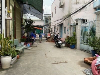 Nhà 3 phòng ngủ 1 phòng trệt 2 phòng lững giá thấp nhất khu vực Q7