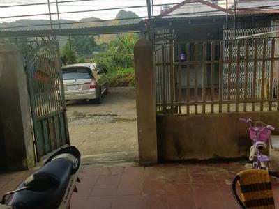 bán nhà cấp 4 gồm : 1 phòng ngủ , 1 phòng khách , 1 bếp , 1 vệ sinh  sn77 ngõ 214 dg bế văn đàn
