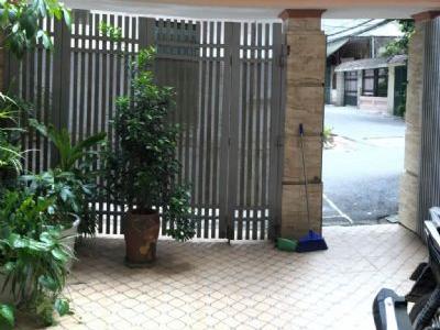 Cho thuê nhà nguyên căn 155 phố Yên Lạc, quận Hai Bà Trưng, Hà Nội