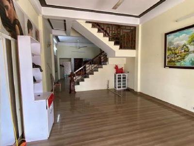 Anh chị mình đang có nhu cầu chuyển nhượng nhà 3 Tầng thiết kế hiện đại 2019 Vĩnh Yên