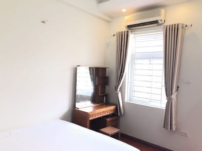 Cho thuê phòng cực đẹp ở chung cư 3 PN ngõ 120 hoàng quốc việt giá 3,3tr, điện nước giá dân