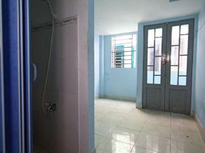 Nhà 1 trệt, 2 lầu, 2 phòng ngủ, 3 toilet, hẻm 4m, ấp 4, xã Đông Thạnh, Hóc Môn. SHC, có GPXD.