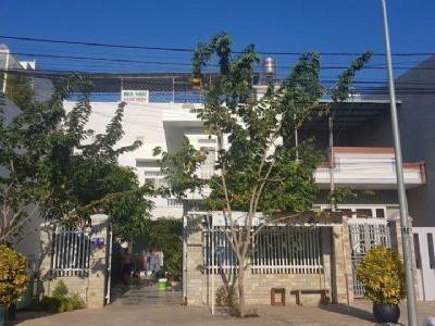 Cho thuê nhà nguyên căn khu dân cư Hùng Vương Dt:160m2(8*20) Gía 15trieu/tháng
