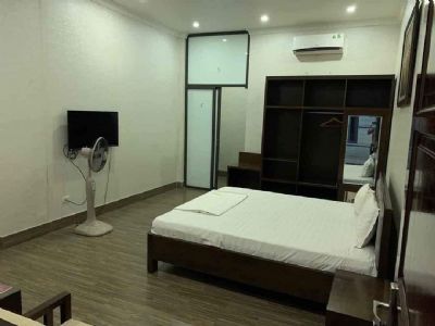 Cho thuê phòng như hình, trừ quạt và tivi đường số 38 cổng phụ công an 9 tầng