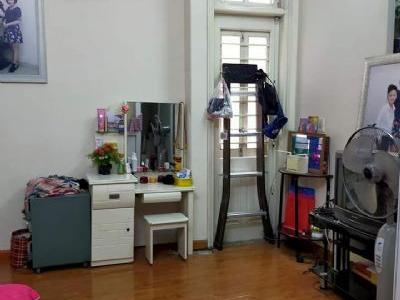 NHỈNH 2 TỶ NHÀ ĐẸP TRƯƠNG ĐỊNH HAI BÀ TRƯNG DT 25/28M2, XÂY 4 TẦNG AN SINH, TIỆN ÍCH