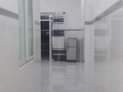Cho Thuê Nhà Nguyên Căn Mặt Tiền Đường Phạm Hùng Tp Phan Thiết Dt 100m2(5x20) Giá 6,5 triệu/1 tháng