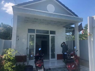 nhà rộng rãi, sang trọng, cực đẹp nằm giữa trung tâm thành cần tìm chủ mới.  Dt  7m x 24m