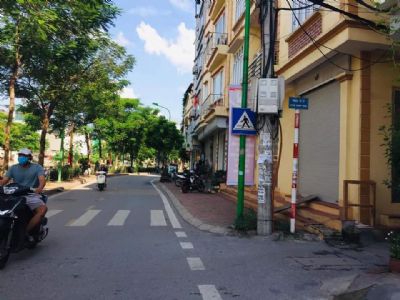CẦN BÁN NHÀ MỚI ĐẸP GIÁP NHỊ HOÀNG MAI,, Ô TÔ, Ở SƯỚNG DT 40M2, 5 TẦNG GIÁ NHỈNH 4 TỶ