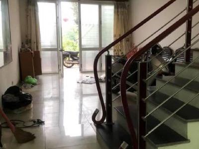 Cho thuê nhà trong ngõ Chợ Hàng Mới - Diện tích: 50m2 x 3 tầng - Kết cấu: 3 ngủ, 2 vệ sinh