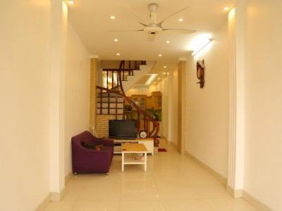 Chính Chủ cho thuê nhà Ngọc Thụy Long Biên HN DT 50m2 x 3,5T giá 12TR Cho thuê nhà MP