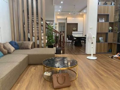 Bán nhà 5 tầng thang máy, nhà đẹp ở ngay, 70m2 x 5 tầng, giá 14,5 tỷ khu Nguyễn Chí Thanh, Đống Đa.