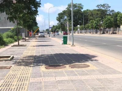 Chủ gửi bán lô đất Phạm Hùng , khu 30/4 Tp Bà Rịa. Khu dân cư đông dt 5x17,8m. Thổ cư 100%