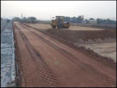 Gia đình còn 6lô đất 96m2 Mặt đường 60m , vỉa hè 6m  Ví trí : trung tâm thành phố thái nguyên
