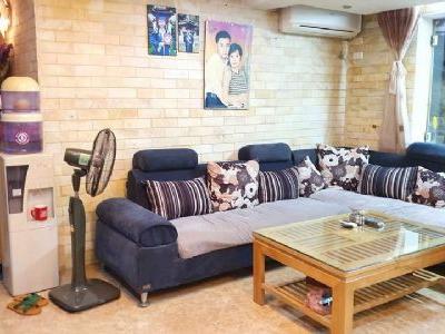 Bán nhà trong ngõ to phố Nguyễn Chí Thanh, DTSD 90m2, giá 2,8 tỷ.