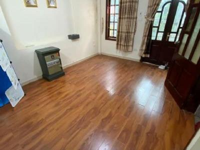 CHO THUÊ NHÀ RIÊNG  30m2x5 tầng  Địa chỉ: 333 Phố Vọng, HBT, HN Trung tâm - gần phố - gần ĐH KTQD