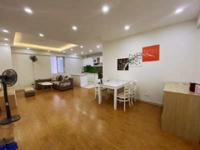 Bán căn hộ tầng đẹp toà N03 T8  chung cư ngoại giao đoàn Diện tích : thông thủy 80m2 -Thiết kế 2n