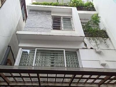 Bán Nhà 50m2x4Tầng Chỉ Nhỉnh 4tỷ! Nhà Xây Mới, Kinh Doanh! Phố Nguyễn Đình Hoàn - Cầu Giấy.