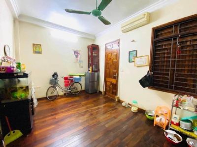 Bán nhà cách mặt phố Tam Khương( ngõ 10 Tôn Thất Tùng cũ) 15m , 35m2x 6 tầng, giá 3,95 tỷ.