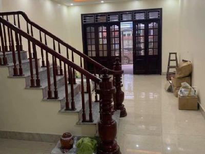CẦN BÁN NHÀ 3 TẦNG ĐẸP SANG TRỌNG MỚI CÓNG  THƠM MÙI SƠN ĐẸP MIỄN CHÊ THIẾT KẾ VÔ CÙNG HỢP LÝ