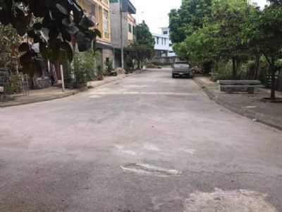 cần bán nhanh 60m2 đất mb 45 Hàm Rồng.Lưu ko phía sau 4m2 giá 690tr.
