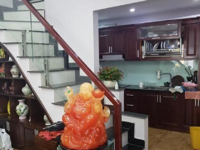 Bán Nhà Trương Định: 55m2, 2 tầng, Mt 3,5m. Gía 3,8 tỷ. + Vị trí đẹp, Kinh Doanh tốt, ngõ rộng