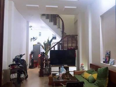 Bán nhà Tam Trinh, Gần Mai Động. Nhà chủ tự xây, giá rẻ, ngõ nông