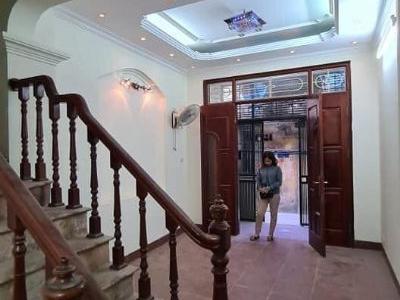 3 Tỷ CÓ NGAY NHÀ 40m2 MẶT PHỐ NGUYỄN THÁI HỌC Nhà rất chắc chắn, Chỉ Cách Ô TÔ 5m thôi
