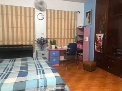 Bán nhà Nguyễn Xiển, Đại học Thăng Long, ô tô đỗ cửa, 45m2, 5 tầng, nhỉnh 4.2 tỷ.