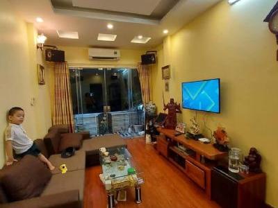 BÁN GẤP NHÀ Ô CHỢ DỪA NHÀ 2 MẶT NGÕ-5 BƯỚC RA XÃ ĐÀN(100%)