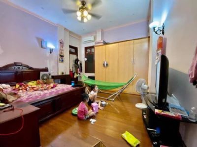 CHỦ CHUYỂN LÊN CHUNG CƯ CẦN BÁN NHÀ MẶT NGÕ OTO QUẬN THANH XUÂN. DT 32m 5 Tầng 3,2m Mặt Tiền
