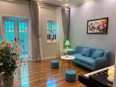 cần bán ngôi nhà nhỏ xinh trong ngõ xe may trung tâm gan benh vien , dai hoc y thái bình