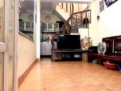 Bán nhà Hoàng Ngân 30m2x5 tầng, mặt tiền 3.2m, 30m ra phố, chỉ 2.045 tỷ