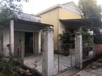 Cần bán gấp 2 căn nhà liền kề trên diện tích đất tổng 303m2. Địa chỉ K5 Thị Trấn Núi Thành